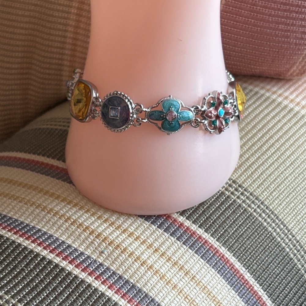 Napier Silver Tone Toggle Enamel Crystal Flower Bracelet 8" Vintage Style EUC